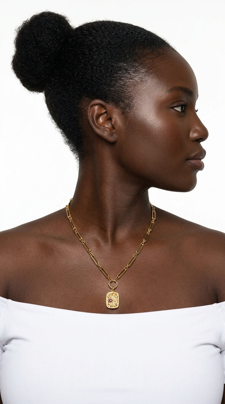 Isolde Chain Pendant Necklace